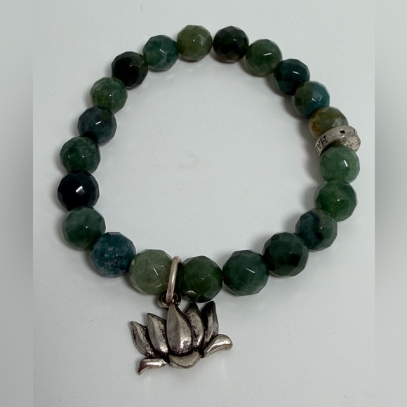 Moss Agate & Pewter Lotus Charm Stretch Bracelet NIP - Hazel and Harmony - Picture 4 of 13